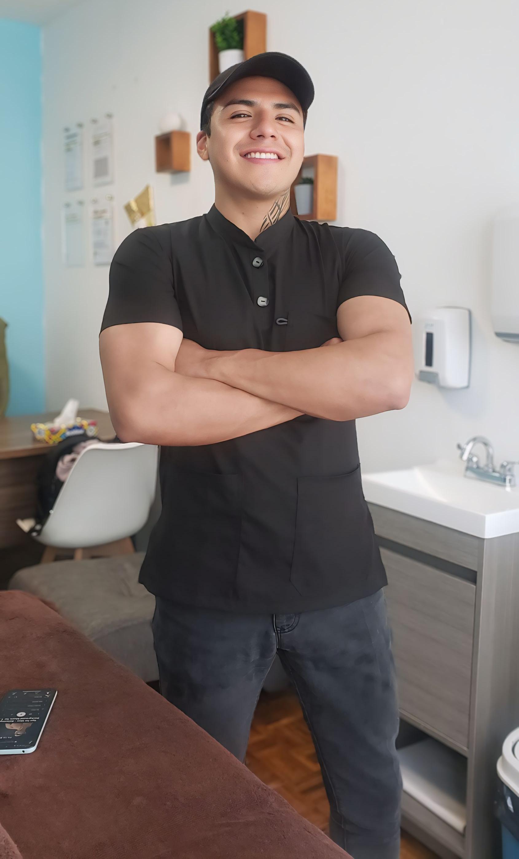 Luis Santiago Romero especialista en servicios spa Metepec